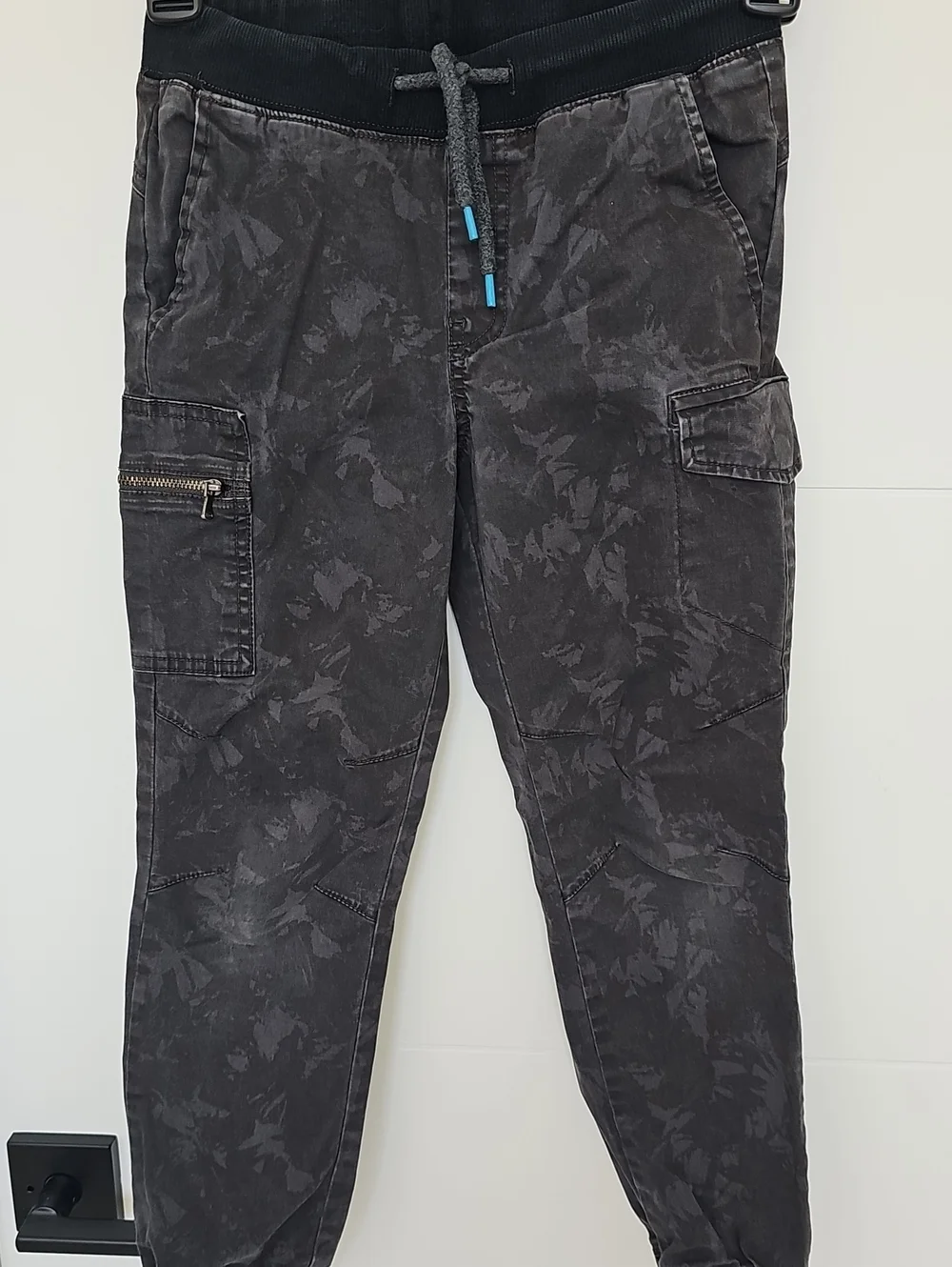 Mossimo Supply Co. Black & Grey Washed Cargo Jogger Pants Boys S 6/7